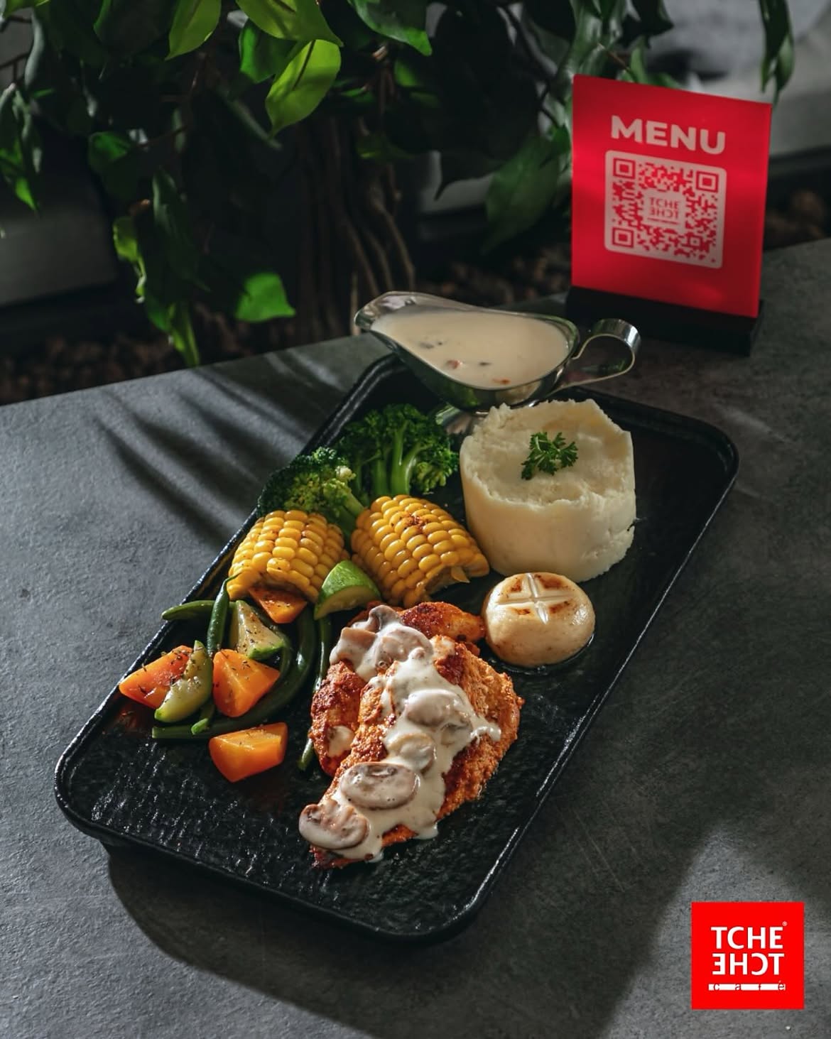 Modern Restaurant Decor and Warm Lighting Tche Tche